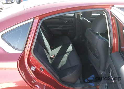 2016 Nissan Altima 2.5/2.5 S/2.5 Sl/2.5 Sr/2.5 Sv z USA, uszkodzony, nr VIN 1N4AL3AP7GC245031